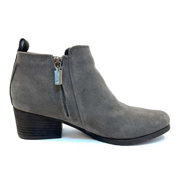 Blondo Ida Waterproof Suede Grey Gray Ankle Boots Booties, Size 6 - Picture 5 of 14